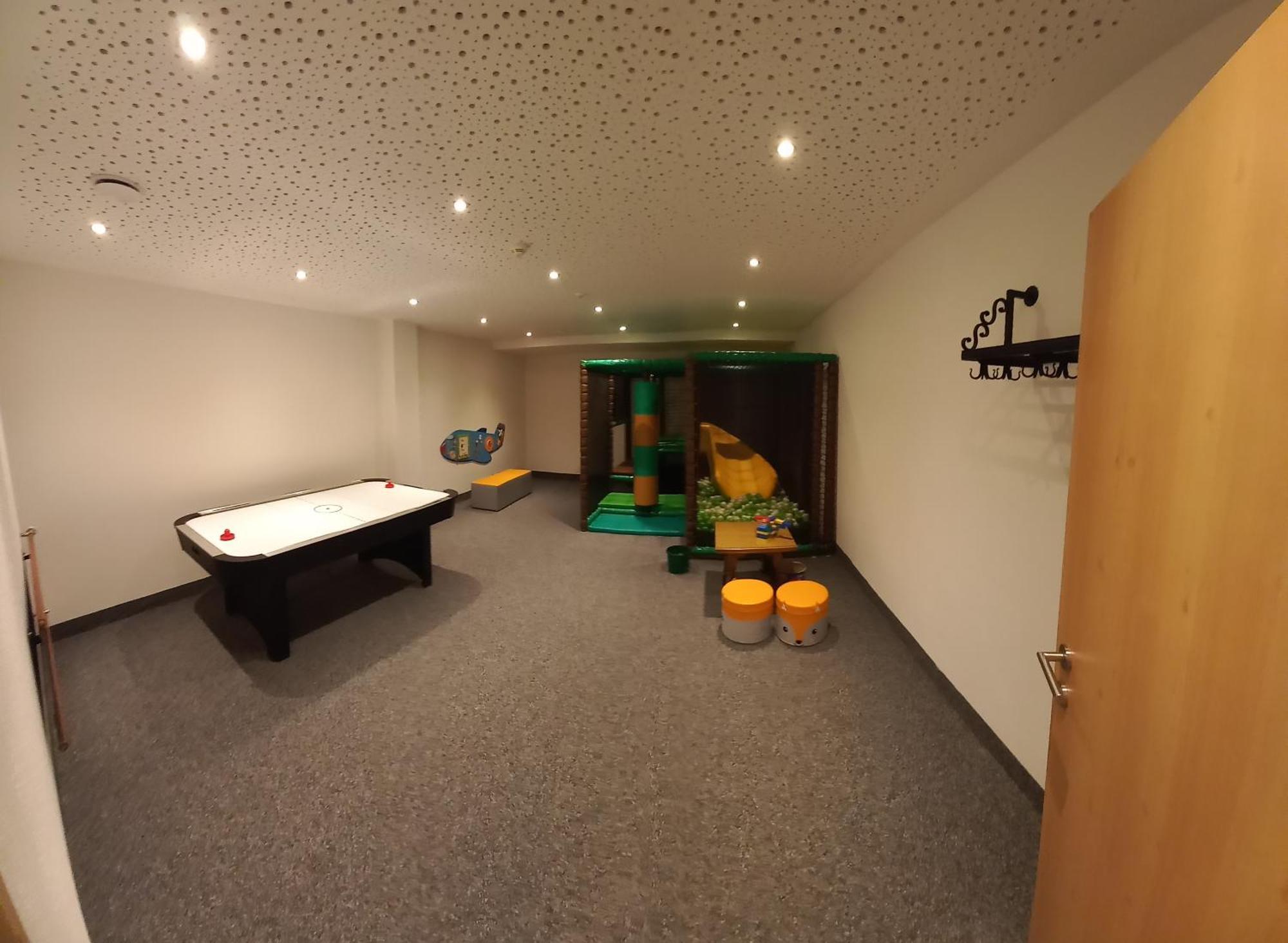 Hotel Gasthof Jaeger Zillertal Шлиттерс Экстерьер фото