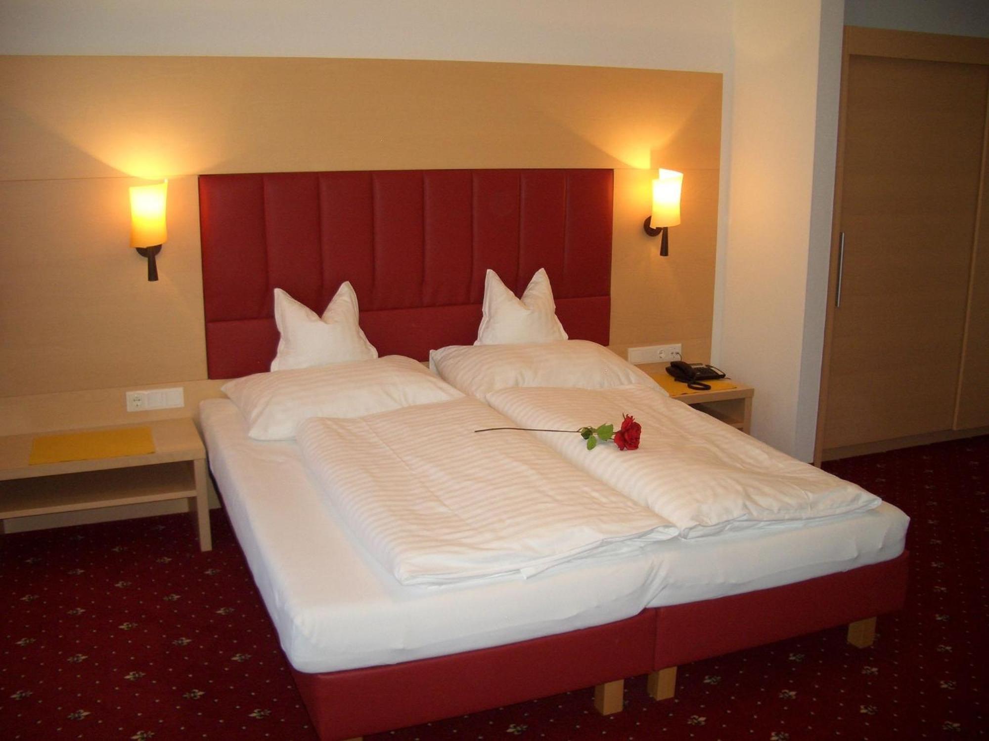 Hotel Gasthof Jaeger Zillertal Шлиттерс Экстерьер фото