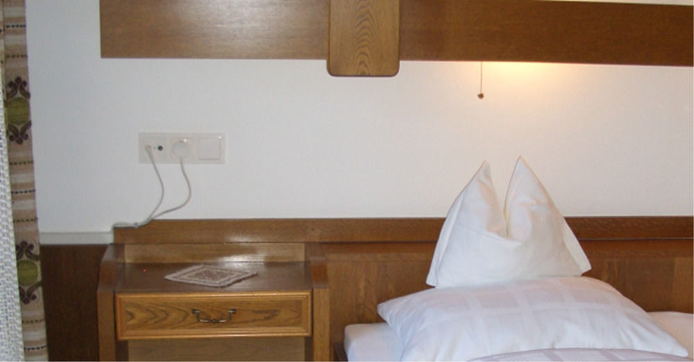 Hotel Gasthof Jaeger Zillertal Шлиттерс Экстерьер фото