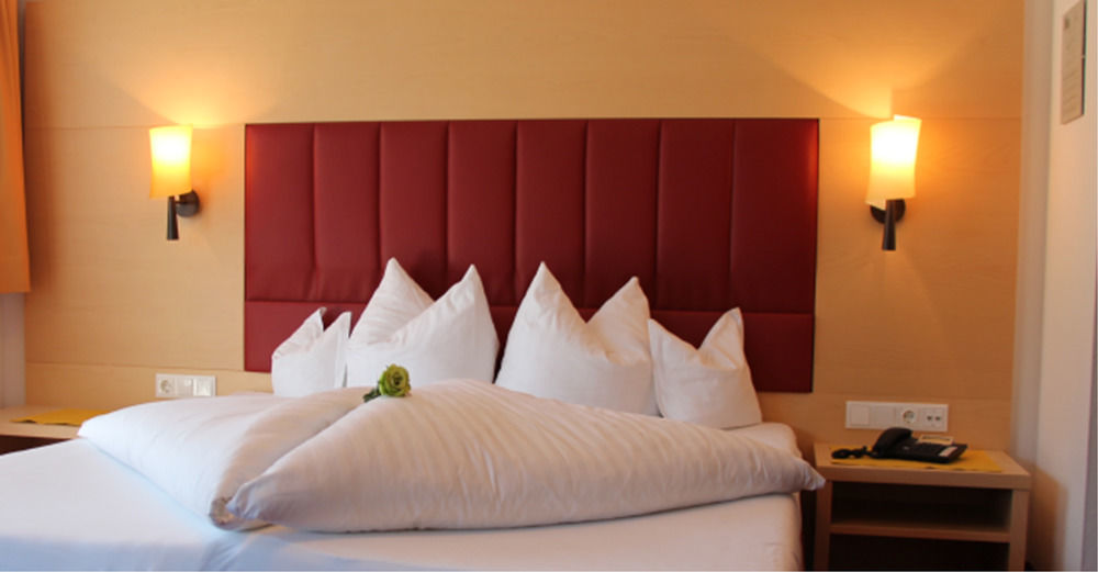 Hotel Gasthof Jaeger Zillertal Шлиттерс Экстерьер фото