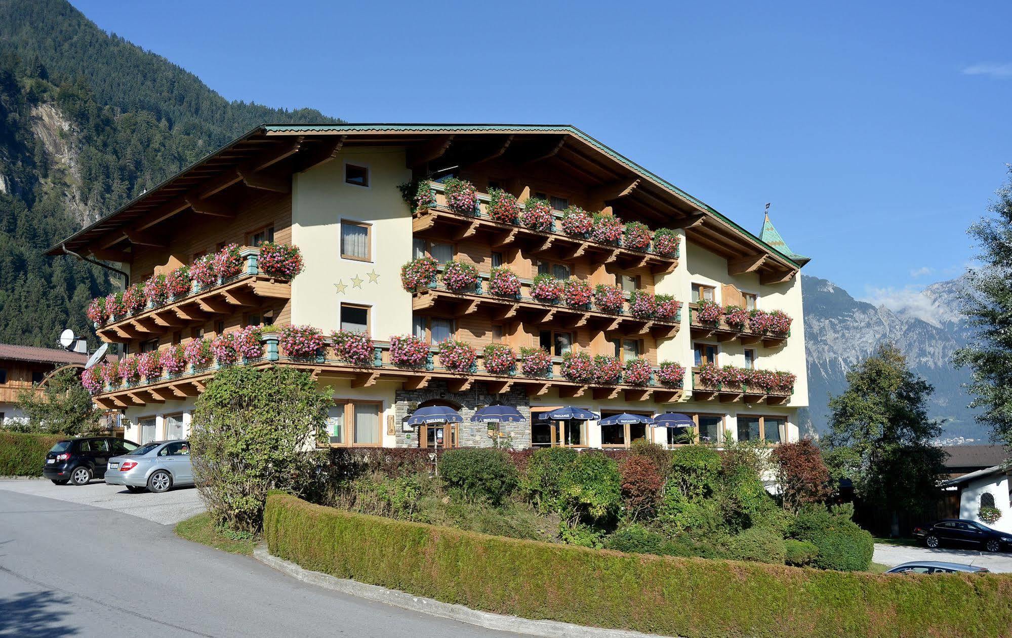 Hotel Gasthof Jaeger Zillertal Шлиттерс Экстерьер фото