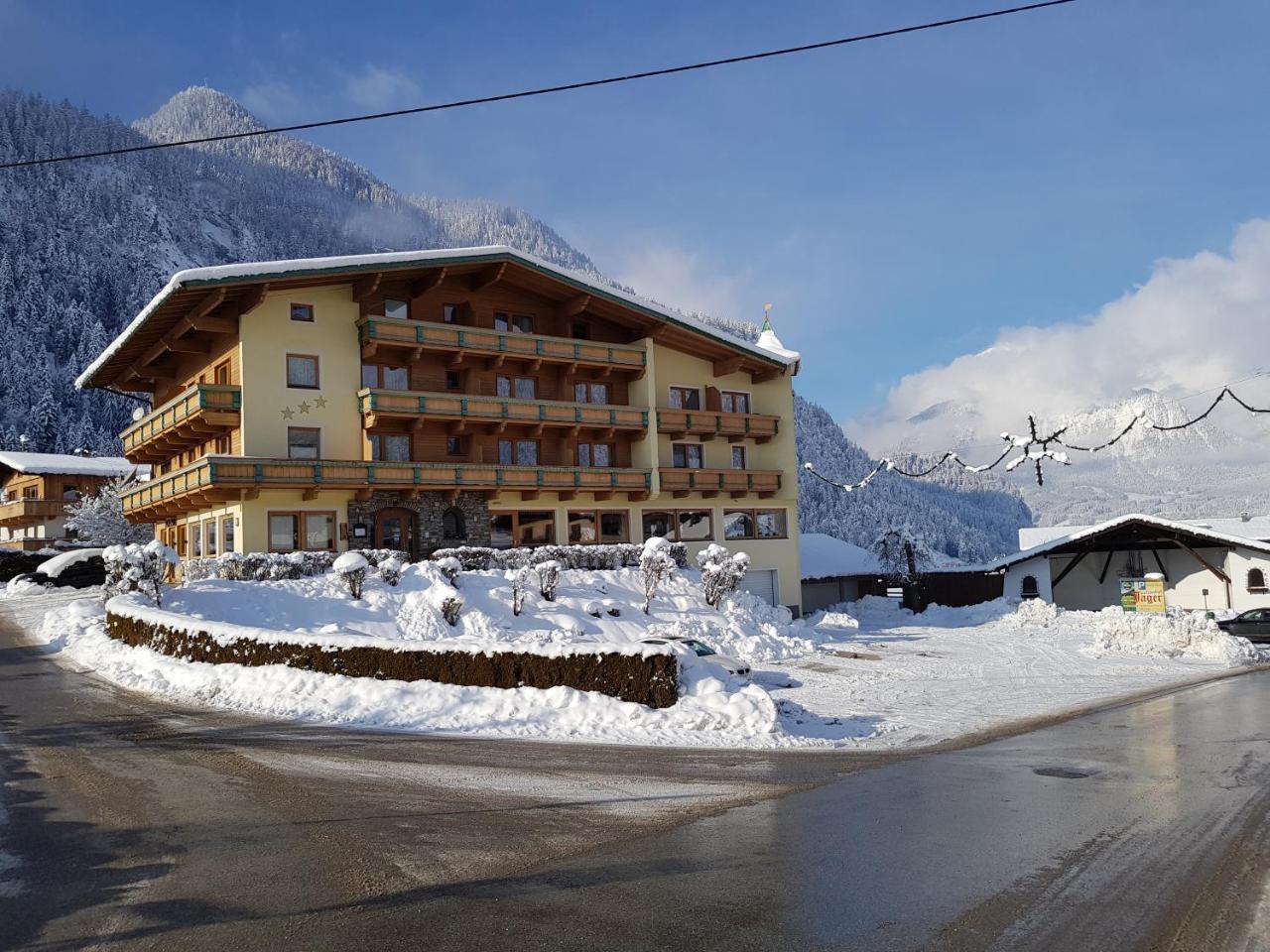 Hotel Gasthof Jaeger Zillertal Шлиттерс Экстерьер фото